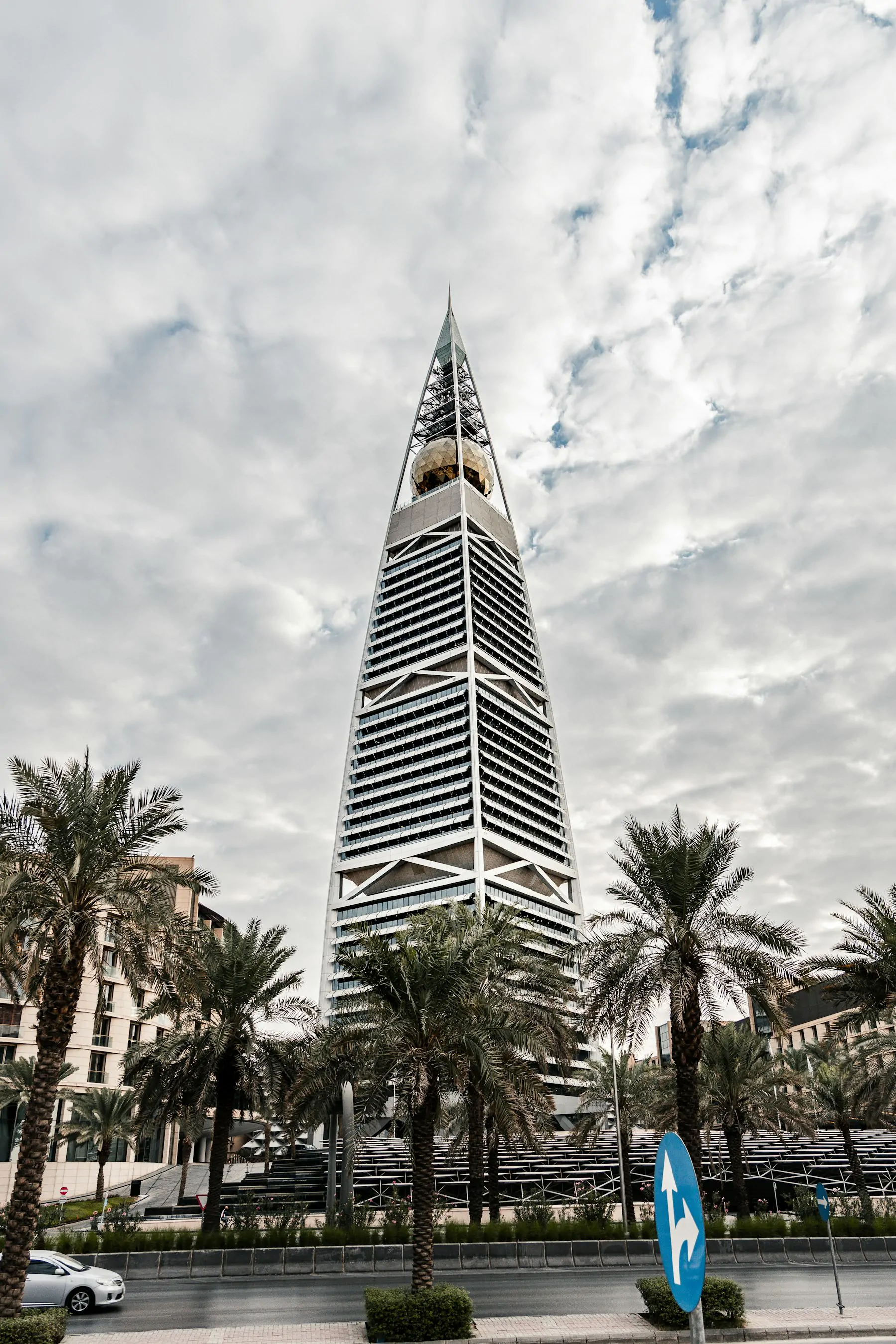 riyadh brokerage contracts